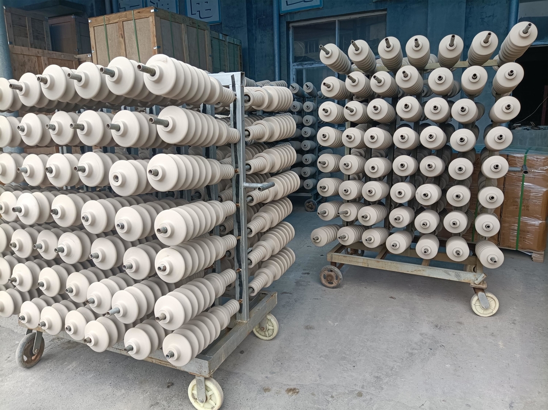 L'impulso standard della boccola 150kV della porcellana del trasformatore di IEC resiste alla tensione