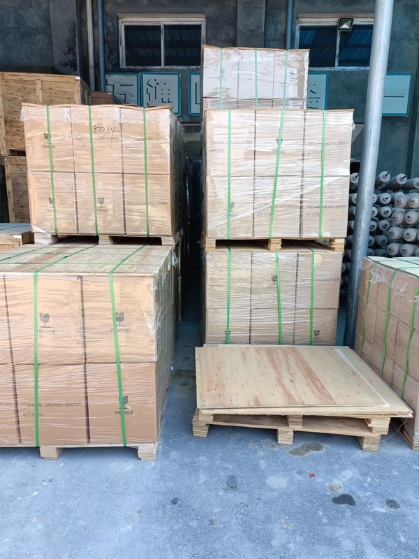 Brown ha lustrato l'OEM ad alta tensione 25.8kV disponibile della boccola della porcellana dell'ASINO dell'olio