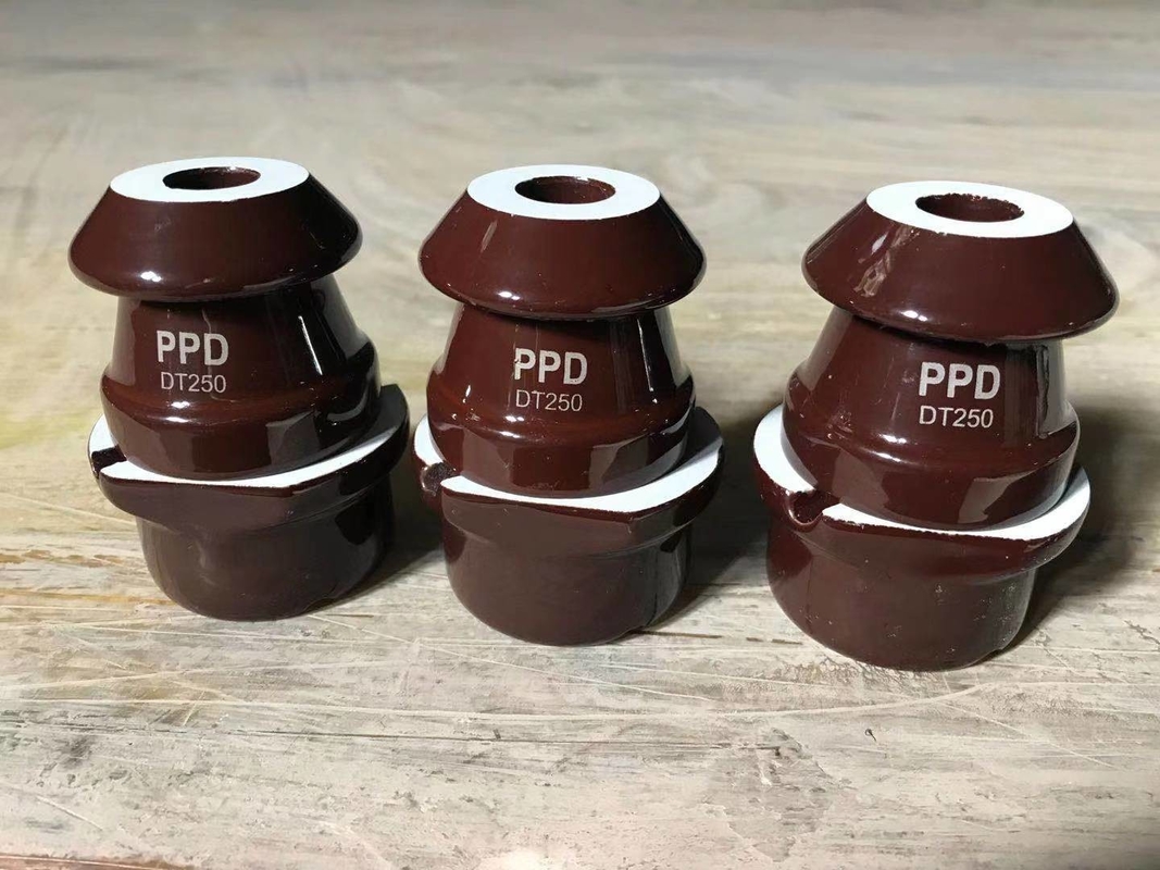 La boccola Brown del trasformatore della porcellana di BACCANO 1kV 250A colora l'OEM disponibile