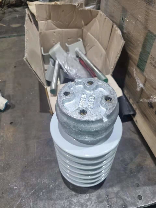 OEM dell'ANSI TR-208 dell'isolante 8.9kN della porcellana di Gray Glazed Station Post Electrical